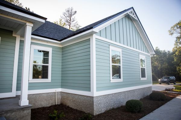 Damaged Siding Repair in Eagle