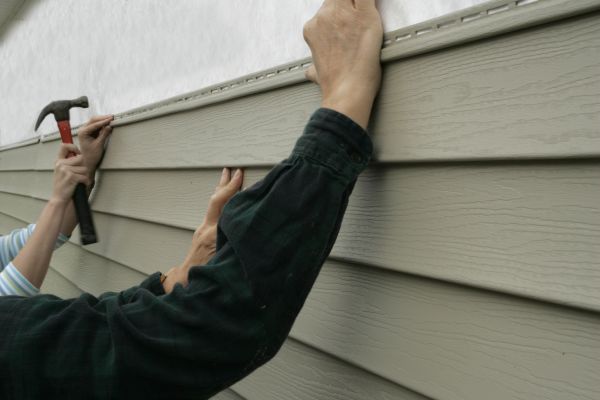 Insulated Siding Installation in Eagle