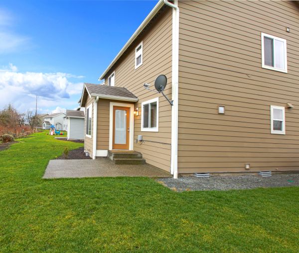 Clapboard Siding Repair in Eagle